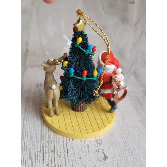 Santa's best 1992 flight preparations ornament Xmas vintage - Picture 4 of 6